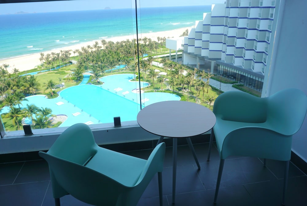 sea view apartment in arena cam ranh