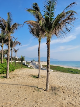 sea view apartment in arena cam ranh