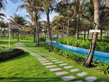 sea view apartment in arena cam ranh