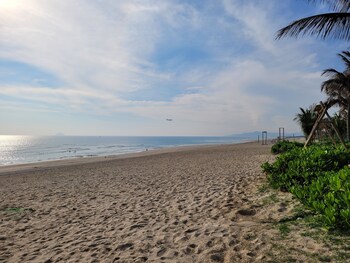 sea view apartment in arena cam ranh