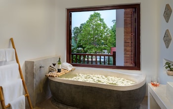 bopha wat bo residence