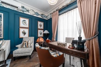 no 4 carlton hotel