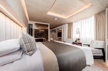 no 4 carlton hotel