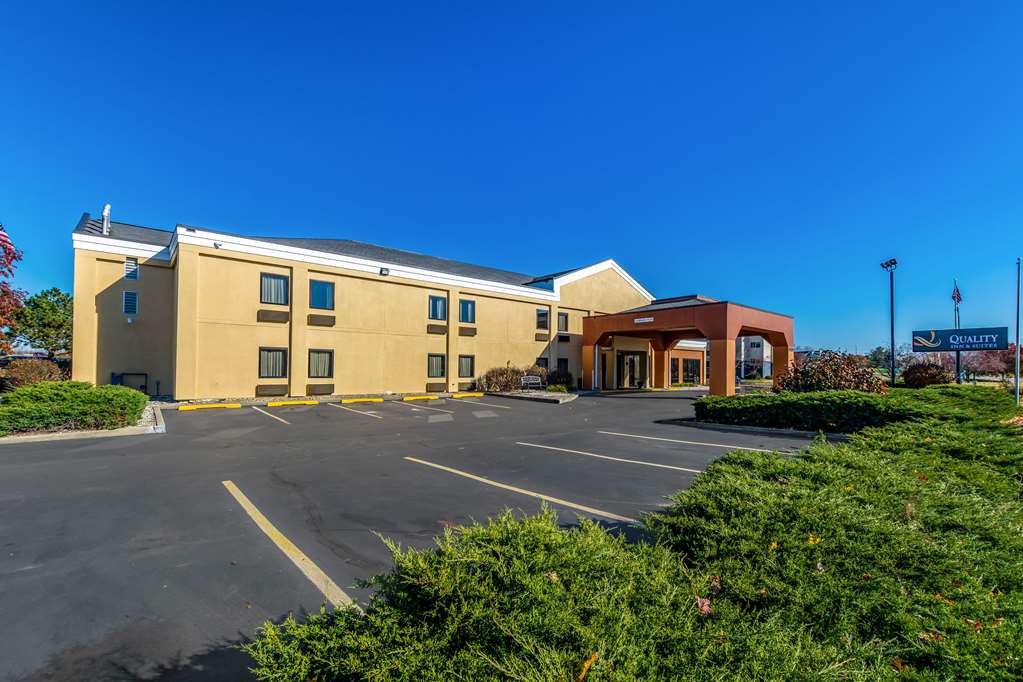 quality inn and suites southport