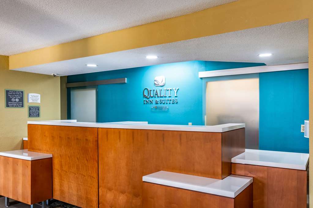 quality inn and suites southport