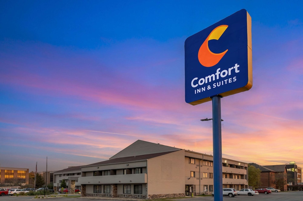 comfort inn and suites north at the pyramids