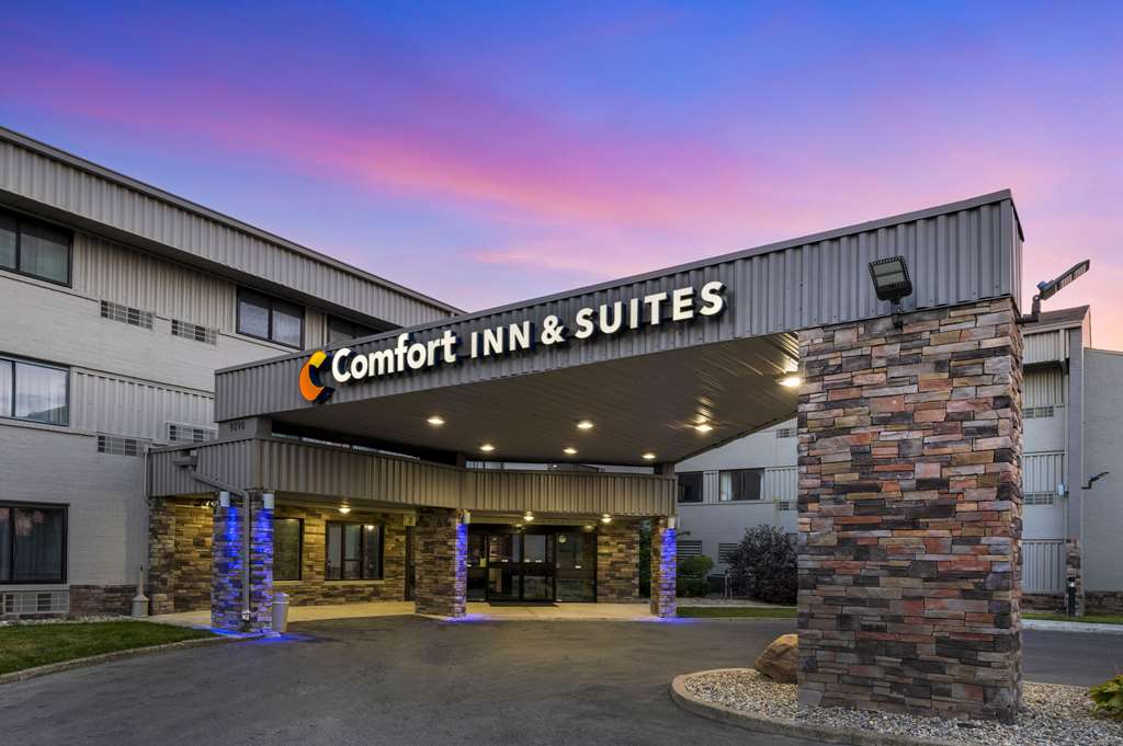 comfort inn and suites north at the pyramids