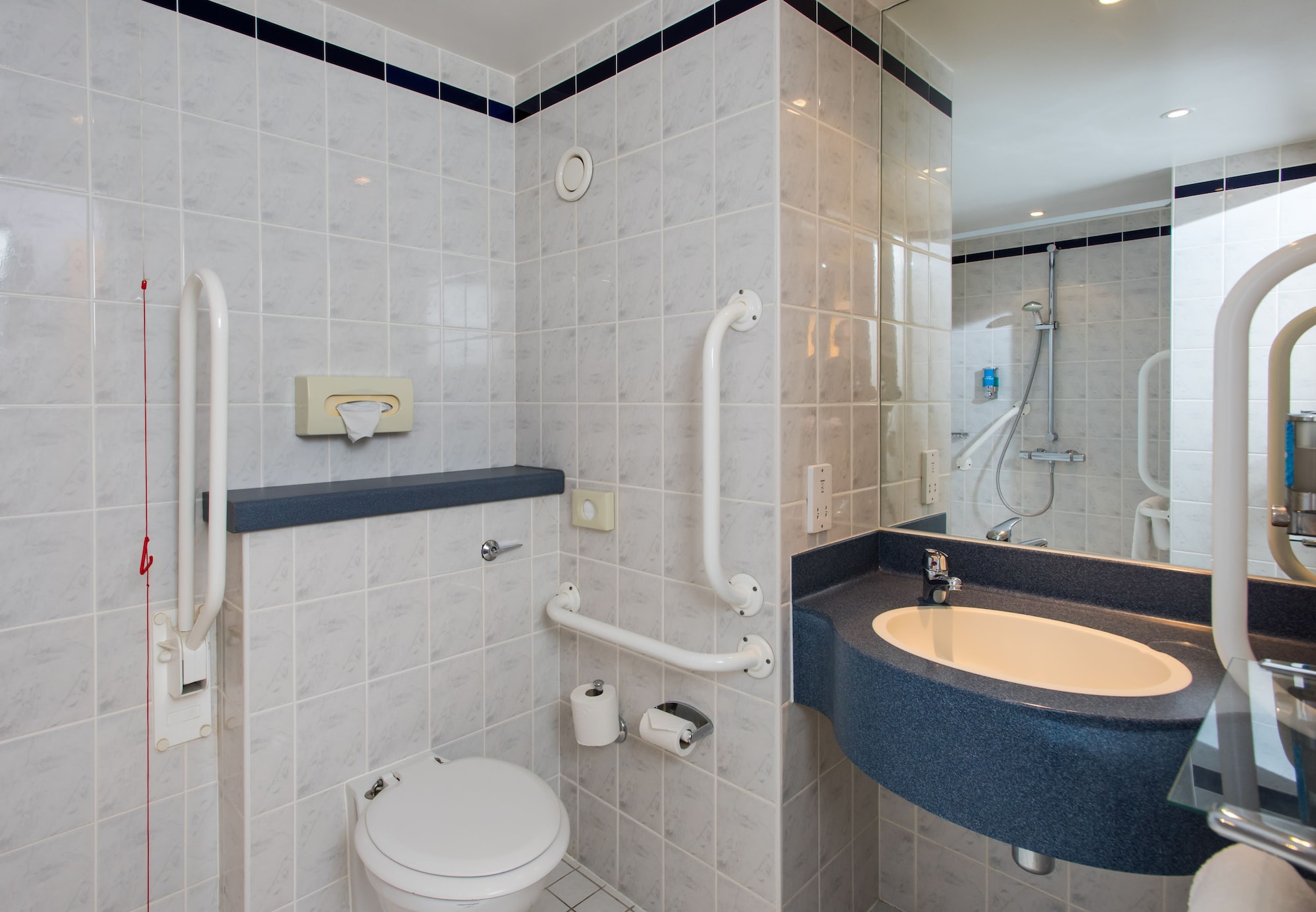 holiday inn express inverness by ihg