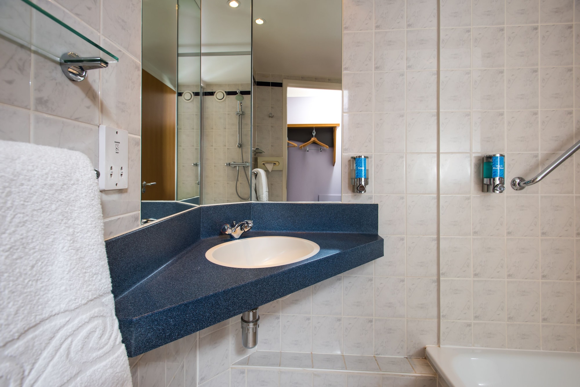 holiday inn express inverness by ihg