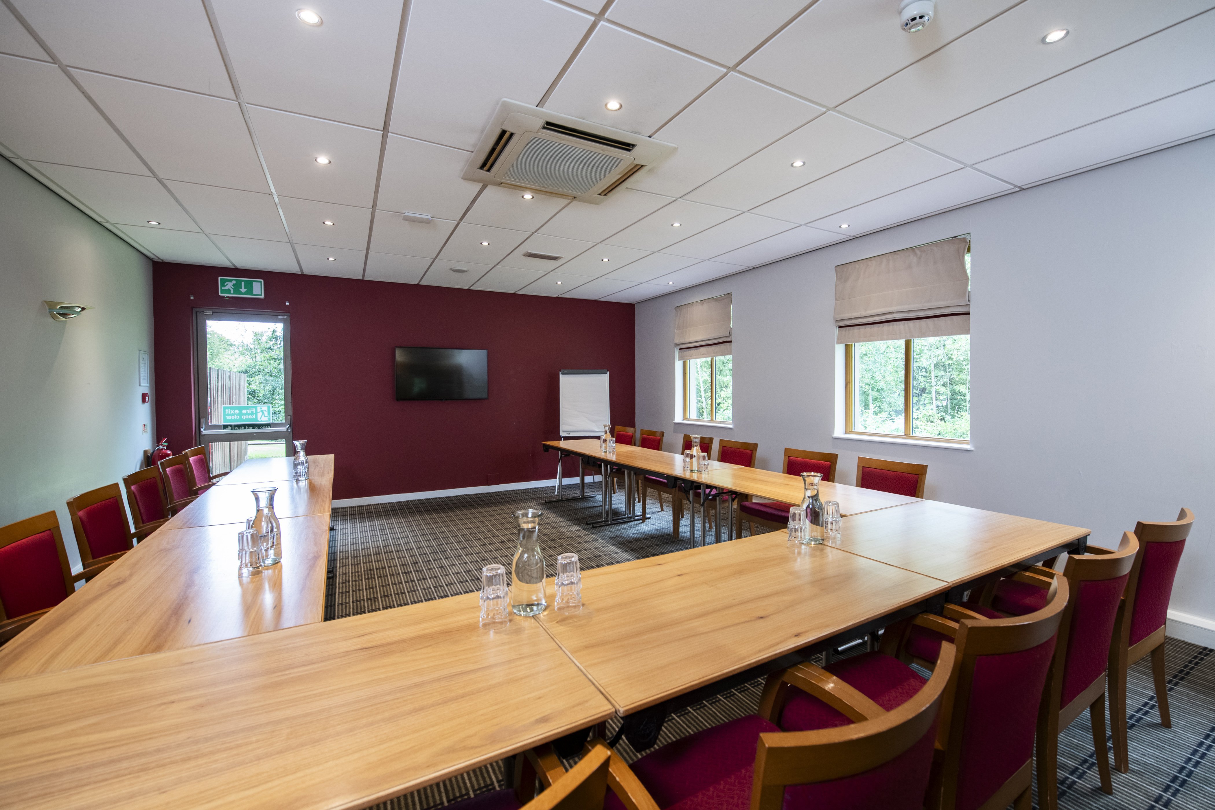 holiday inn express inverness by ihg