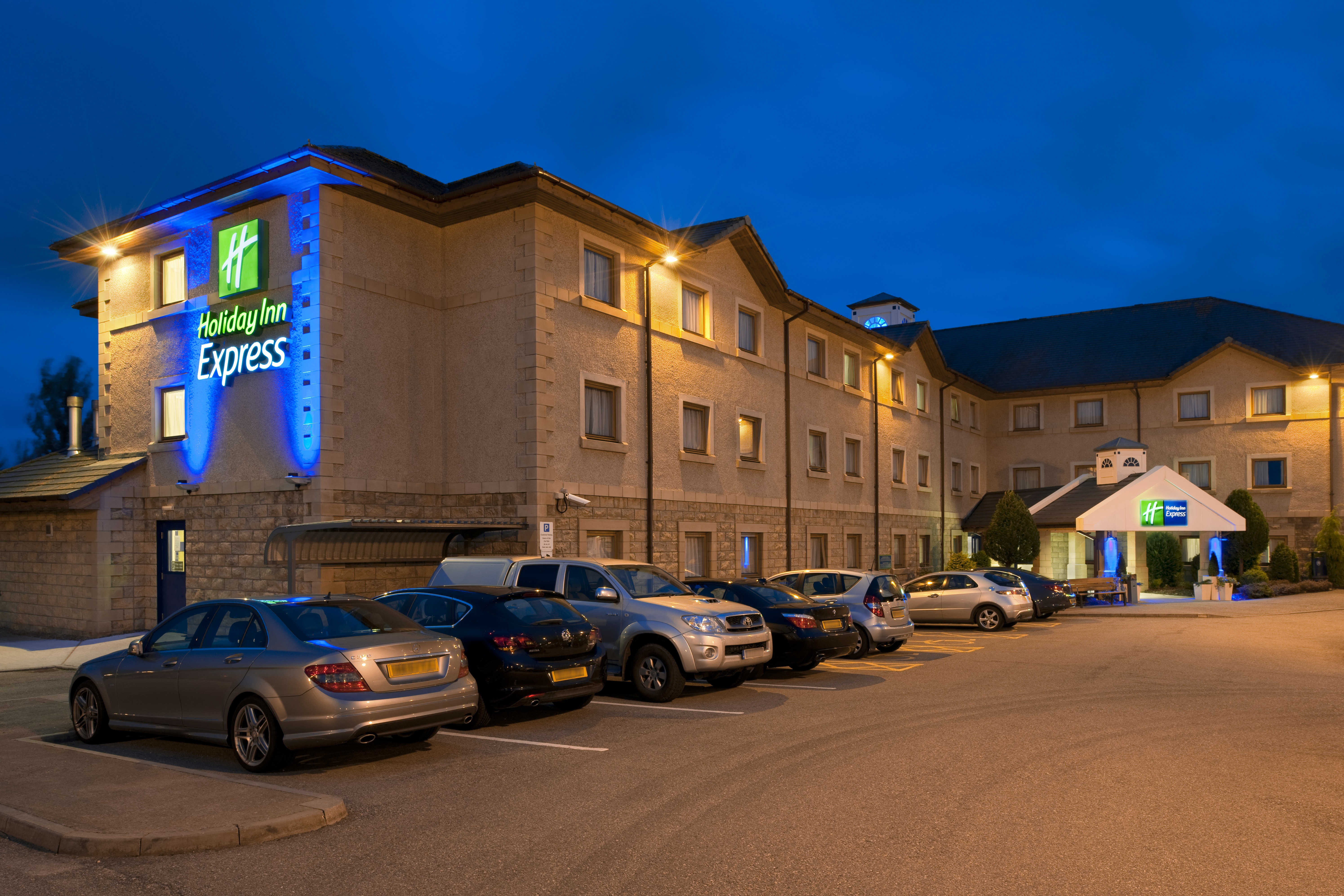 holiday inn express inverness by ihg