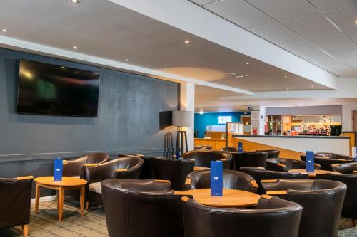 holiday inn express inverness by ihg
