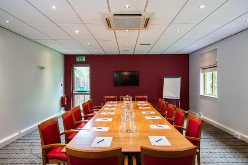 holiday inn express inverness by ihg