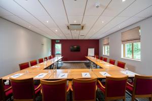 holiday inn express inverness by ihg