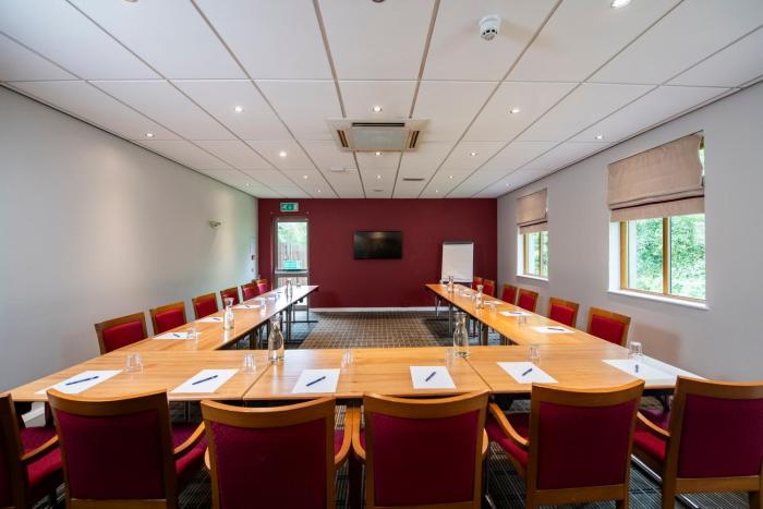 holiday inn express inverness by ihg