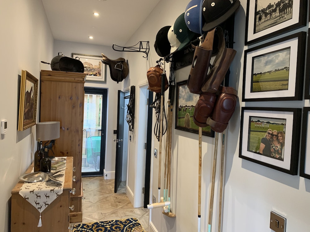 luxury studio cottage at foot of yorkshire wolds