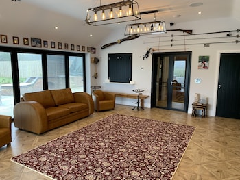 luxury studio cottage at foot of yorkshire wolds