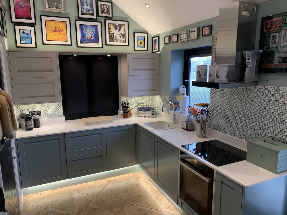 luxury studio cottage at foot of yorkshire wolds