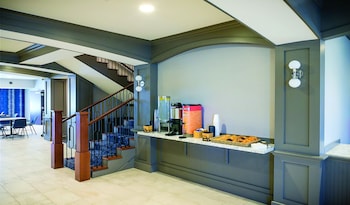 Winds Hotel At Crosswinds Casino,Sedgwick>>Park City,2 star