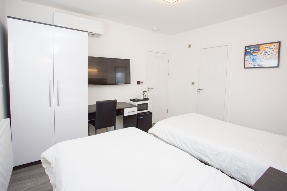 heathrow windsor studios and rooms