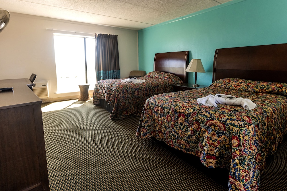 crystal palace resort