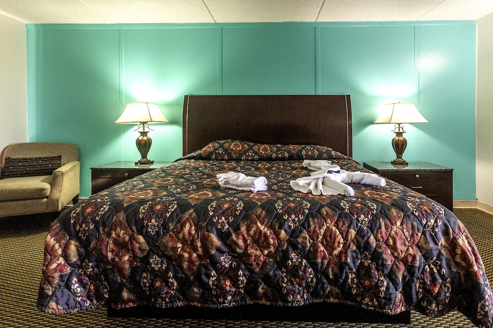 crystal palace resort