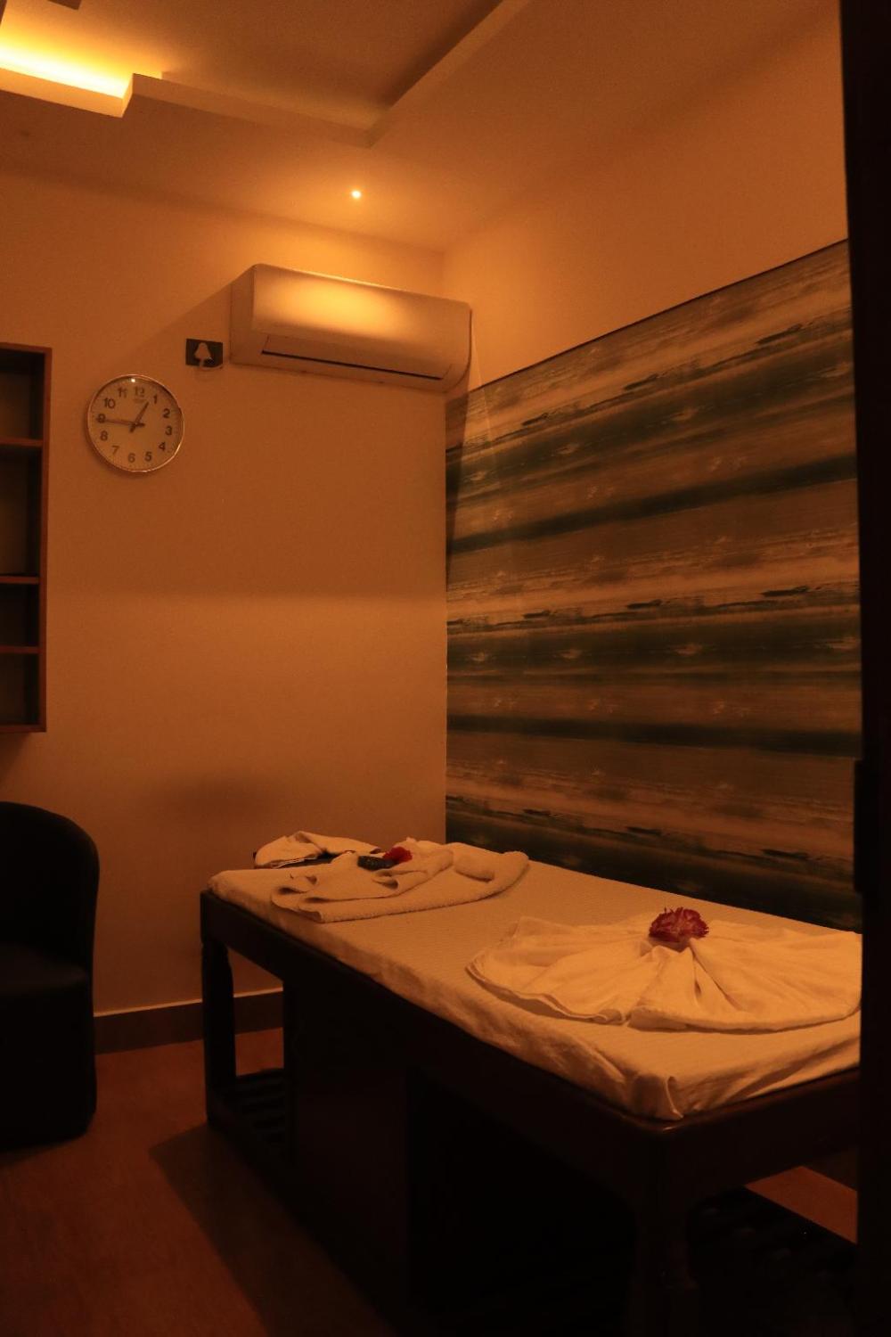 lotus club boutique hotel