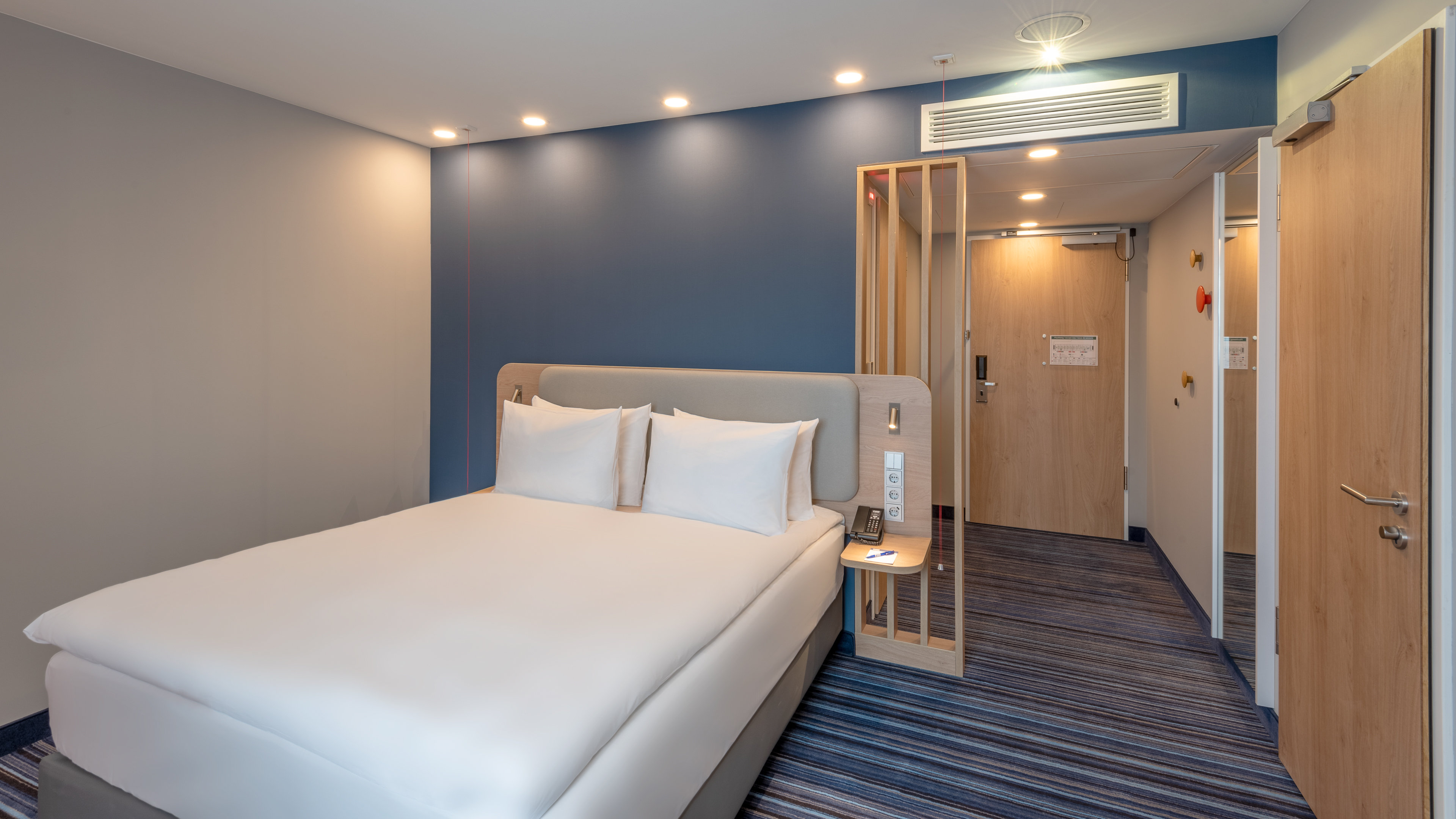holiday inn express hamburg south a7 as42 an ihg hotel
