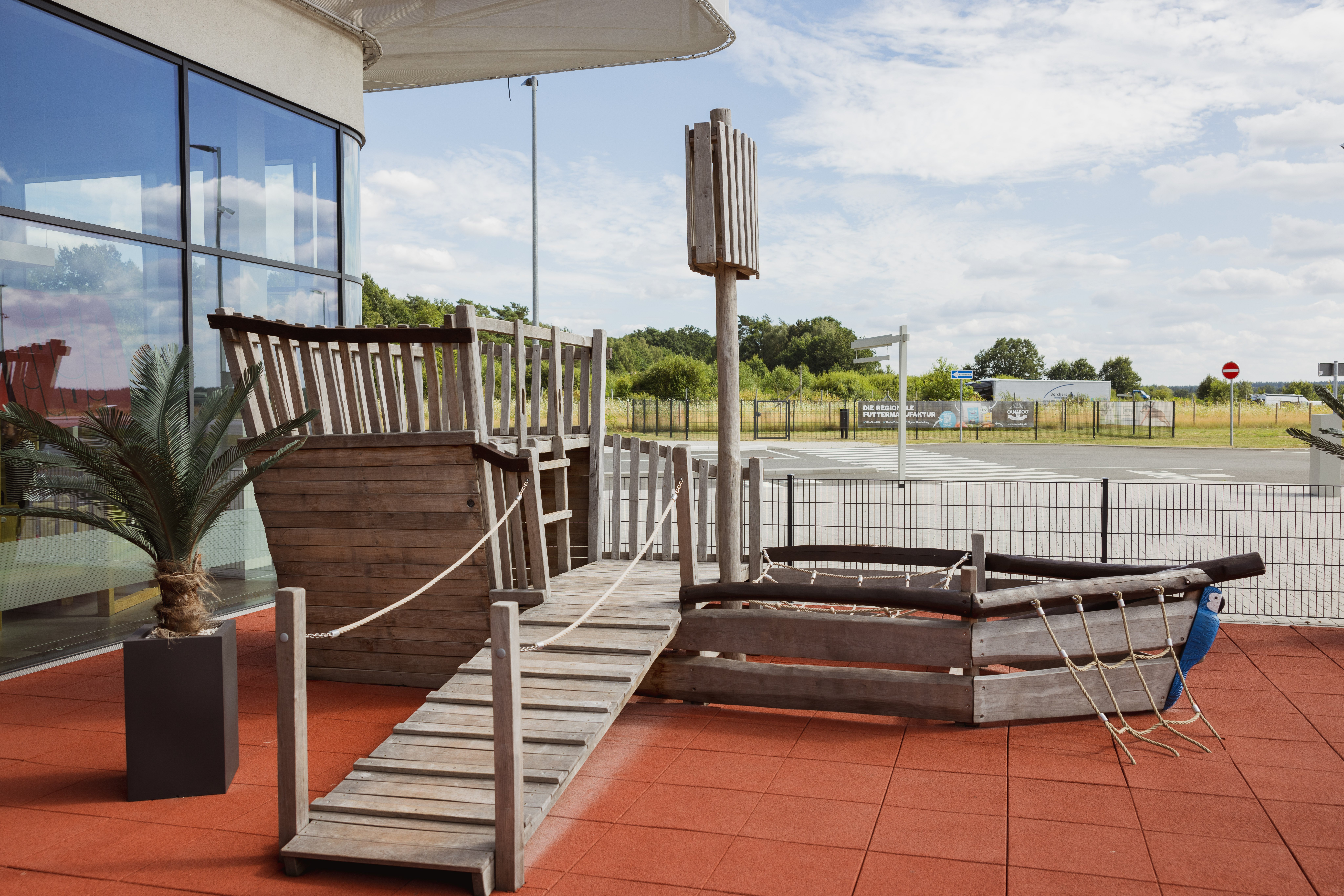 holiday inn express hamburg south a7 as42 an ihg hotel