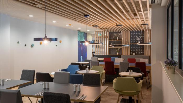 holiday inn express hamburg south a7 as42 an ihg hotel