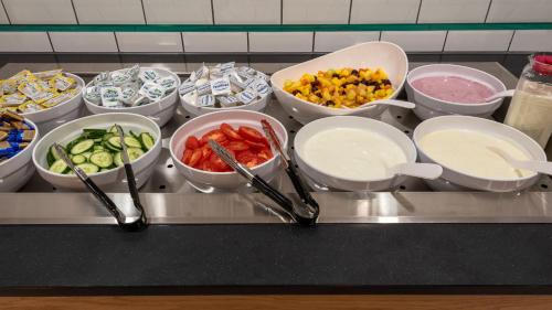 holiday inn express hamburg south a7 as42 an ihg hotel
