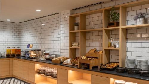 holiday inn express hamburg south a7 as42 an ihg hotel