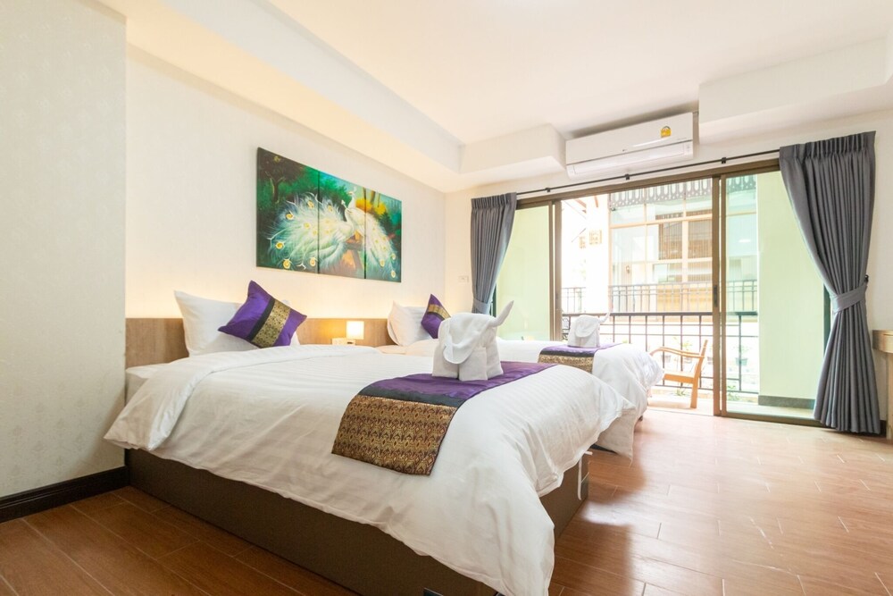 peacock de pai hotel