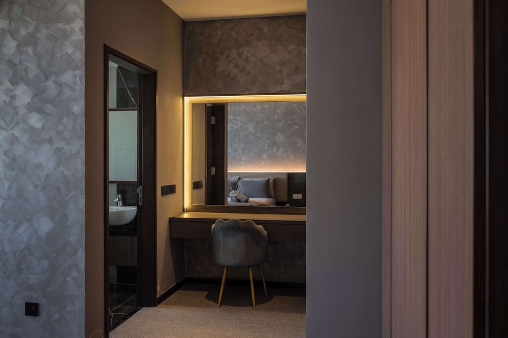 the landmark by the only bnb