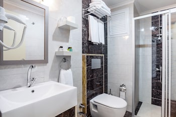 ayhan hotel