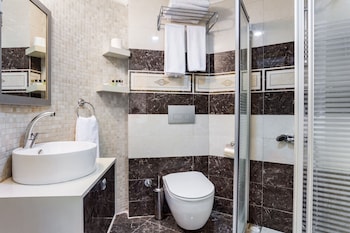 ayhan hotel