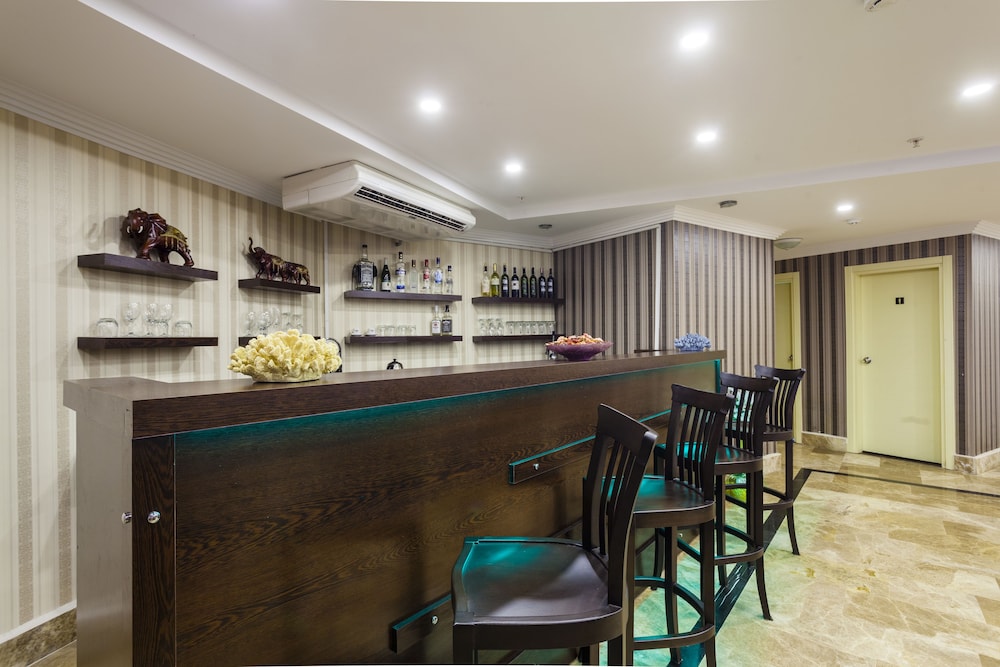 ayhan hotel