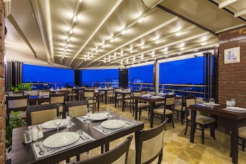 ayhan hotel