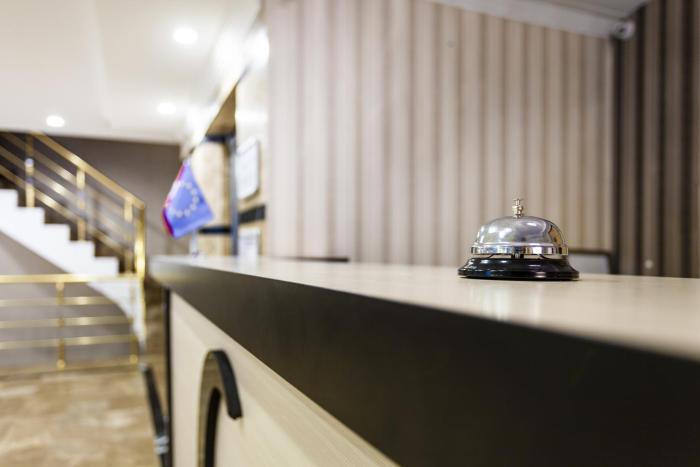 ayhan hotel