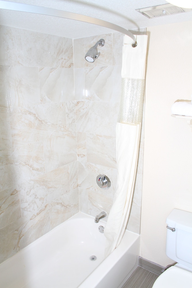 days inn by wyndham houston