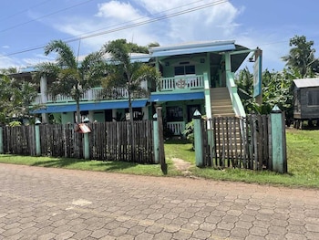 hospedaje rosa del mar