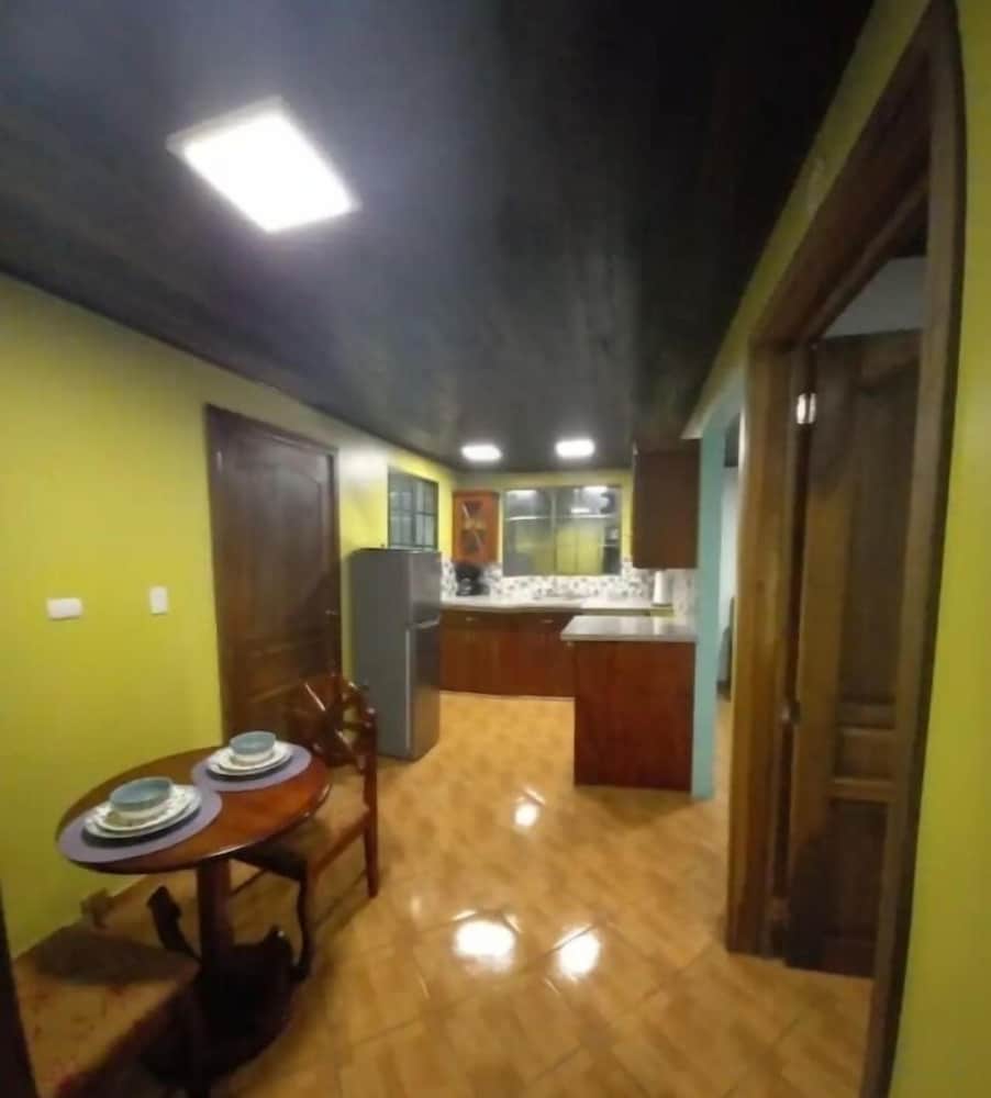 hospedaje rosa del mar