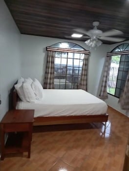 hospedaje rosa del mar