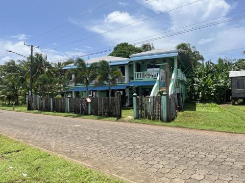 hospedaje rosa del mar