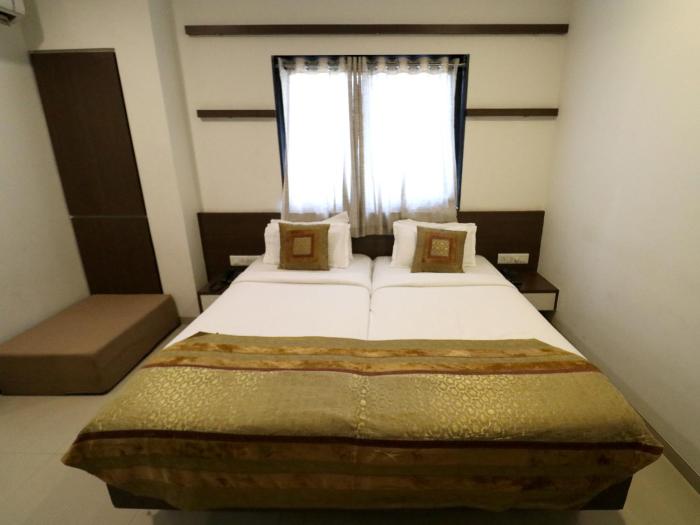 hotel girnar