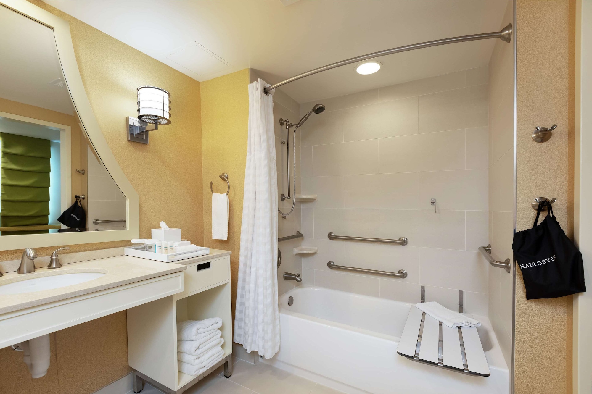 embassy suites houston downtown