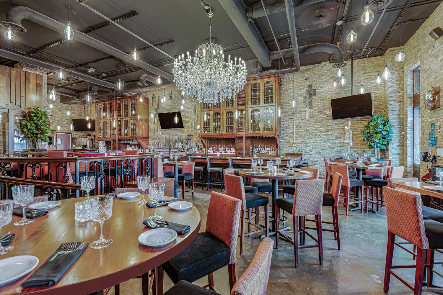 embassy suites houston downtown