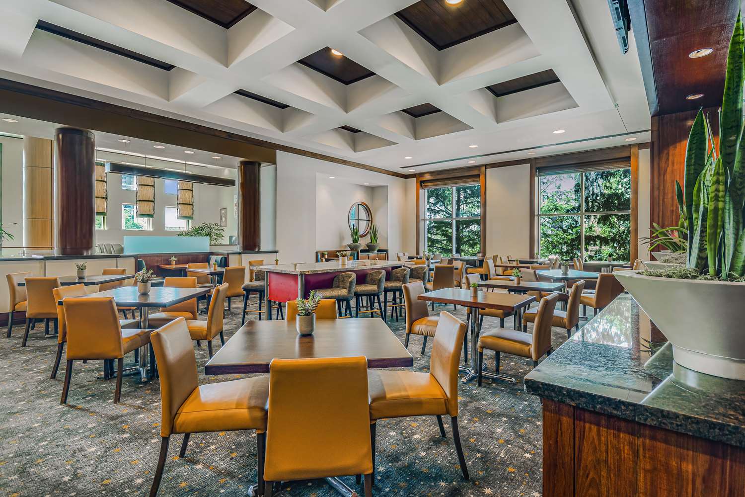 embassy suites houston downtown