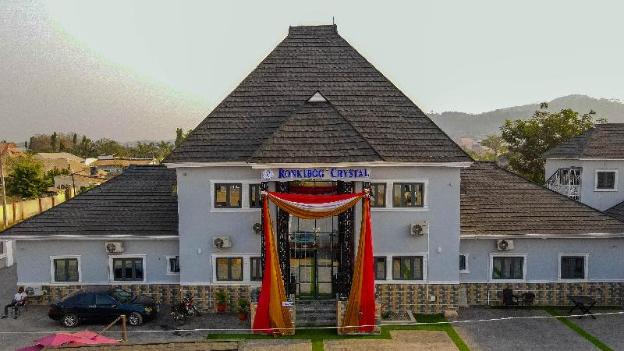 ronkibog crystal hotel and suites