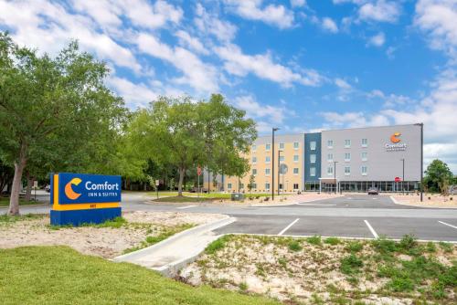 comfort inn and suites